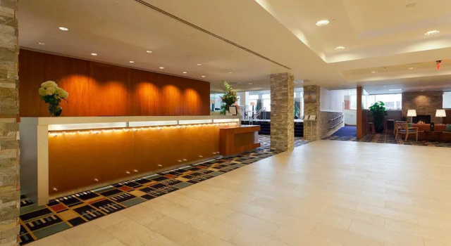 UMass Lowell Inn and Conference Center, Забронировать Отель Лоуэлл Массачусетс
