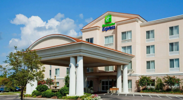 Holiday Inn Express Hotel & Suites - Concord by IHG, Забронировать Отель Каннаполис Северная Каролина