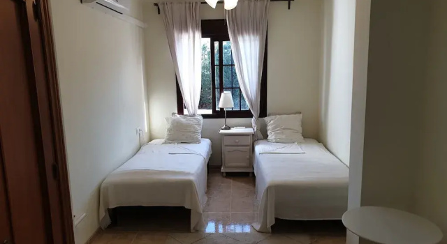Delightful Spacious 2 bed Apartment in Nerja
