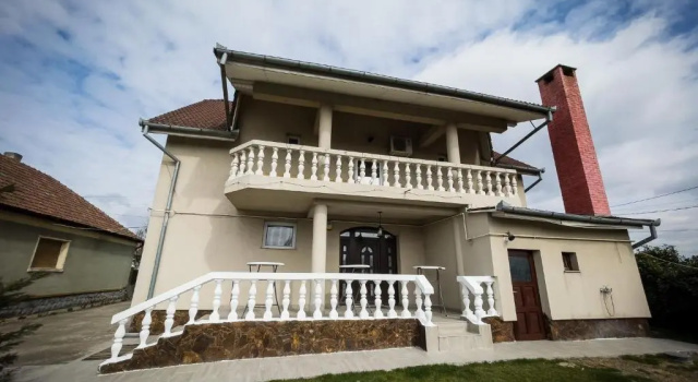 Casa BLANCO, Забронировать Хостел Хостелы Оради, Хостел