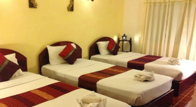Vangsavath Hotel, Забронировать Отель Отели Луангпхабанг с парковкой, рядом с Southern Bus Terminal, Парковка