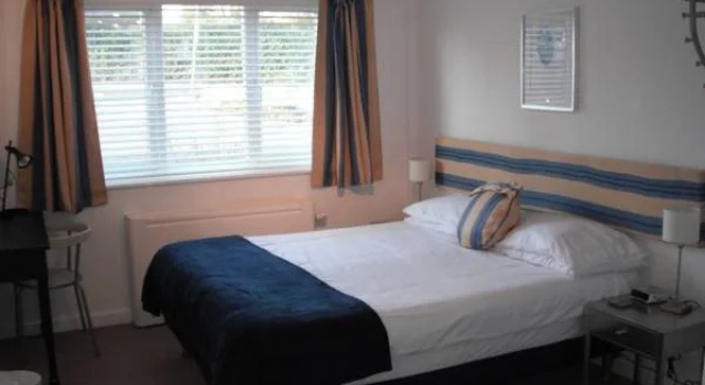 Basingstoke Lodge, Забронировать Отель Бейсингсток Хэмпшир