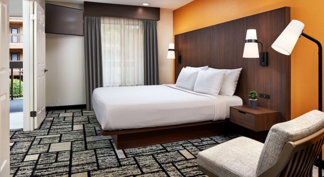 Люкс Best Western Plus Meridian Inn & Suites, Anaheim-Orange