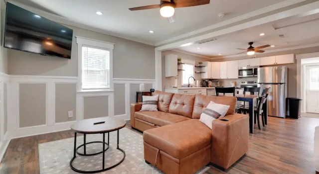 Cozy Blackstone Getaway < 2 Mi to Downtown, Đặt Nhà nghỉ dưỡng Blackstone Virginia