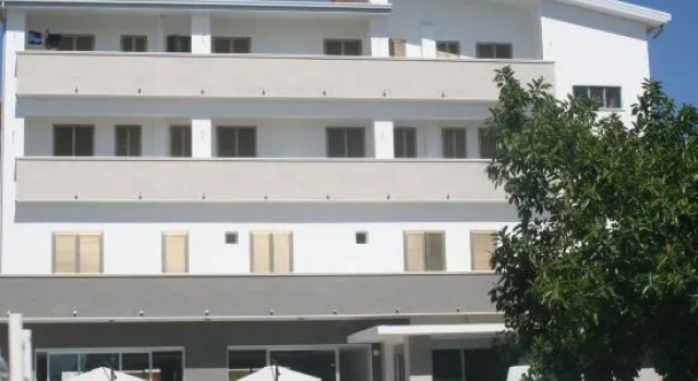 Hotel QuoVadis, Book Hotel Senigallia Calabrien