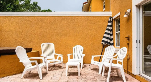 Апартаменты Stylish 3BR Townhouse 15 min to Disney Parks