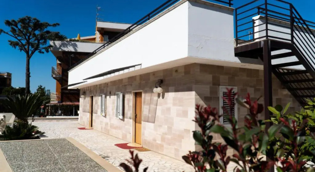 Villa Eletti - A Due Passi dai Sassi e dal centro città, Забронировать Вилла Коттеджи Матера, Коттедж