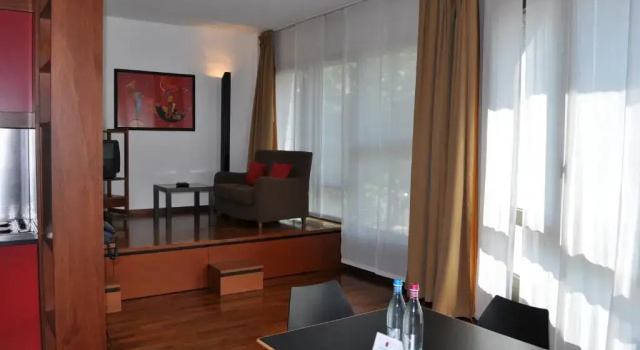 Residence Le Corti, Забронировать Отель Фьера Милано Сити Милан, рядом с Конференц-зал MiCo Milano Congressi