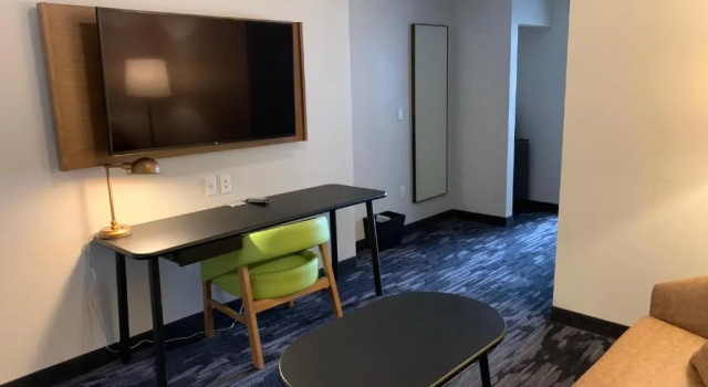 Четырёхместный люкс Fairfield Inn & Suites by Marriott Cortland