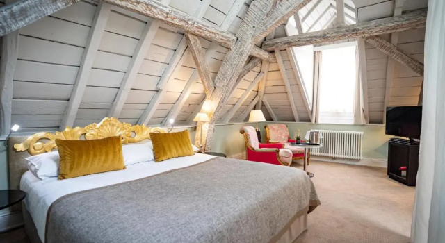Двухместный номер Executive Hotel Le Place d'Armes - Relais & Châteaux