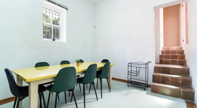 Коттедж Funky Pet Friendly 2-bedroom Escape Bo-kaap