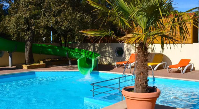 Camping Le Clos Des Pins, Забронировать Кемпинг Лонжевиль-сюр-Мер Vendée