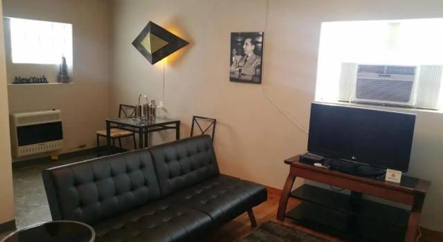 The Happy Hollow, Rezervovat Mini-hotel Missouri mini-hotely, Mini-hotel