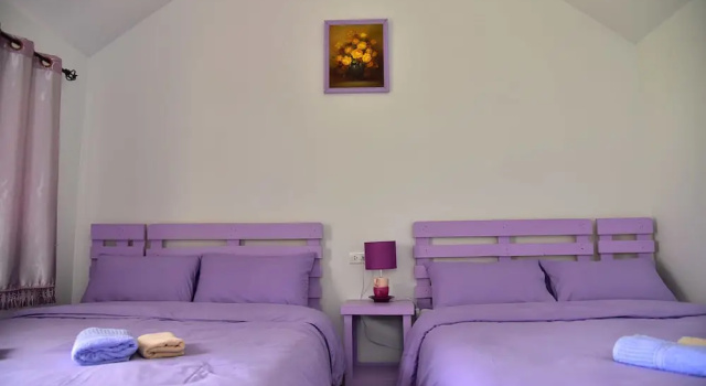 Четырёхместный номер Standard с балконом Baan Tua Mor Resort