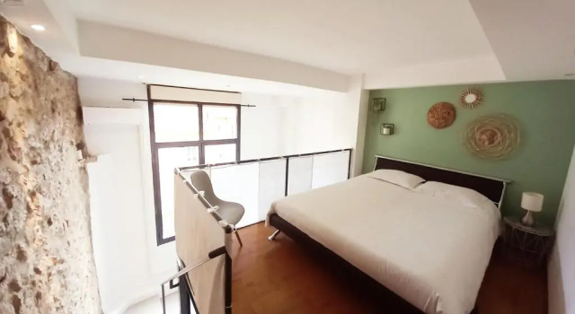 35m2, Luminous Loft Close To the Beach, Забронировать Апартаменты/квартира Отели Приморских Альпы с парковкой, Парковка