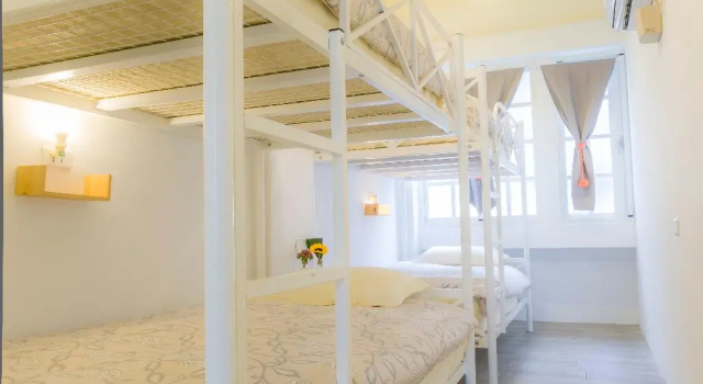 Кровать в общем номере (женский номер) Hualien Bird's House Hostel