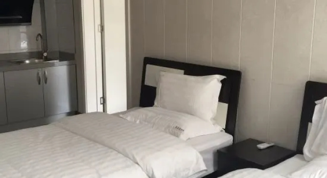Кровать в общем номере Beijing Rich&General 168 Hotel