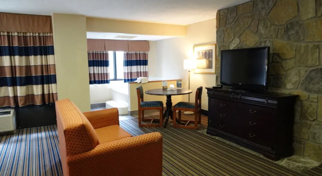 Family Inns of America, Забронировать Отель Отели Great Smoky Mountains National Park с парковкой, Парковка