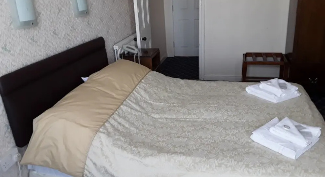 Royal Hotel, Забронировать Отель Отели The Broads с завтраком, Завтраки