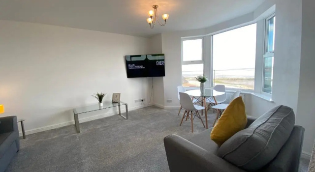 Апартаменты с видом на море Eden Escapes Serviced Apartments