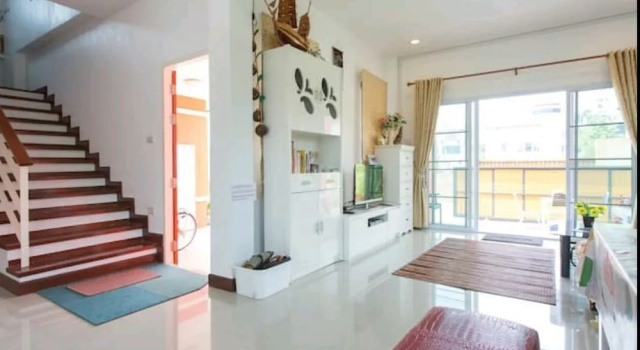 Orange Villa, Забронировать Вилла Отели провинции Чианг Мая с парковкой, Парковка
