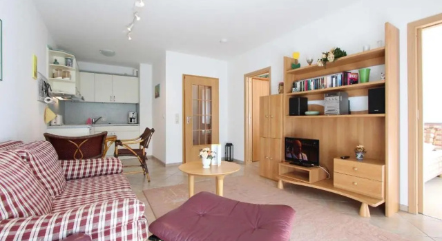 Ostlandstraße 12 Whg 2 EG