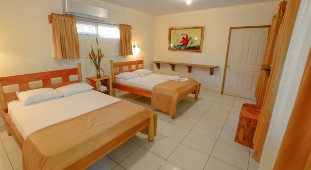 Четырёхместный номер Deluxe Hotel Cerro Lodge