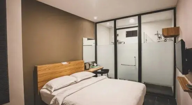 Двухместный люкс V3 Hotel & Residence Seri Alam