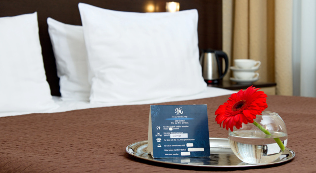 Nevskij Briz Otel', Rezervovat Hotel Petrohrad Rusko