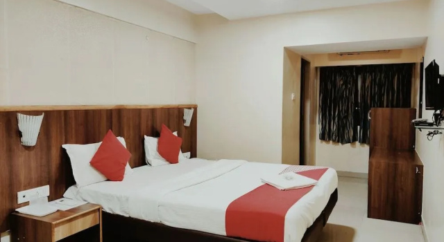 Vashi INN