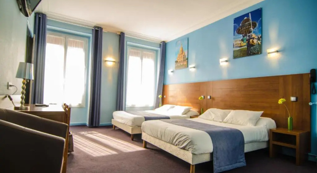Четырёхместный номер Hotel Paris Bruxelles