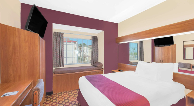 Microtel Inn & Suites by Wyndham Aransas Pass/Corpus Christi, Varaa Hotelli Houston hotellit, joissa on uima-allas, Uima-allas