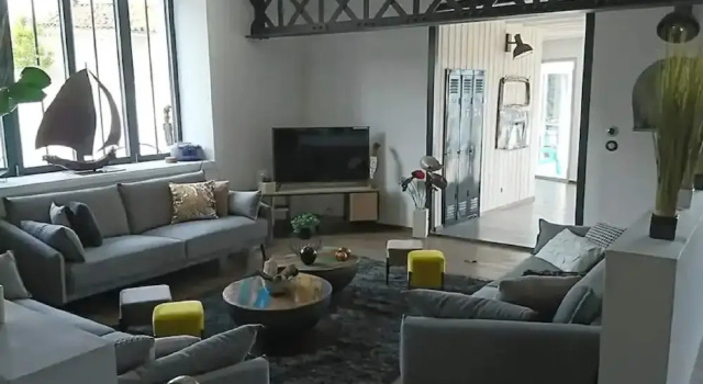 Коттедж Classic Magnificent Villa in Nuaille-d'aunis With Wellness