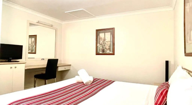Апартаменты Golfview Motor Inn