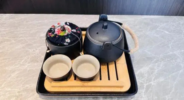 Rezen Dong Hotel (Chengdu Jinli Wuhou Temple Branch）