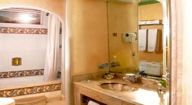 Полулюкс Hotel Park Villa