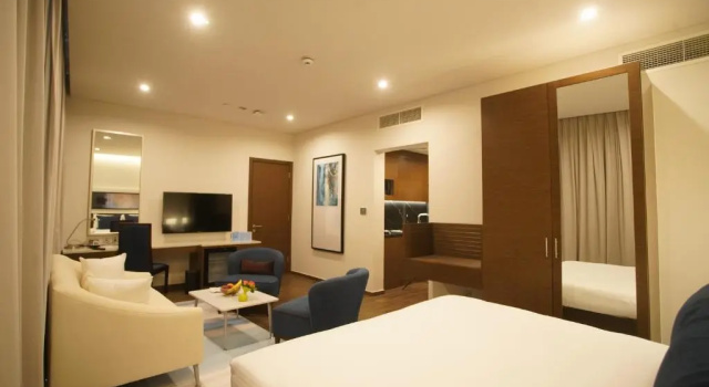 O podwyższonym standardzie dwuosobowy pokój C - Hotel and Suites Doha