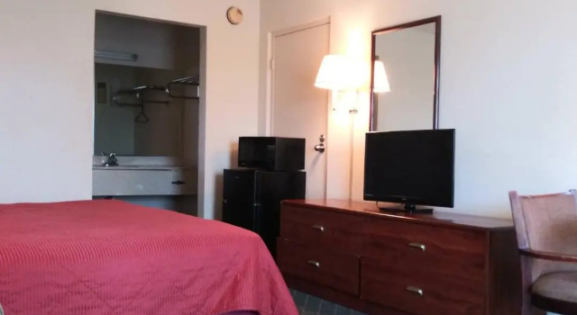 Двухместный номер Standard Red Roof Inn & Suites Thomasville