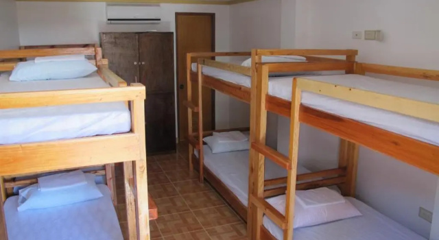 Кровать в общем номере Chill Out Hostel