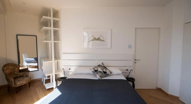 Luxury Apartment With Balcony, Забронировать Апартаменты/квартира Отели Комо с парковкой, рядом с Государственная картинная галерея, Парковка