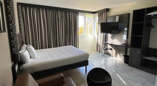 Люкс Standard ibis Styles Flers