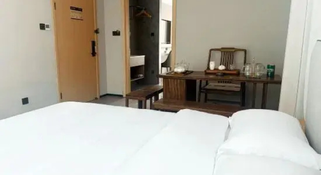 Люкс Business Taizhou Chenju Hotel