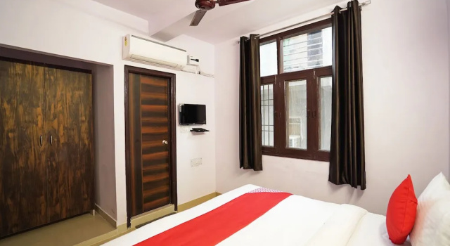 Spot On 30890 Sector 45 Noida