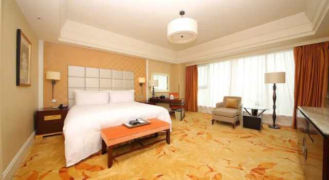 Двухместный номер Deluxe с балконом и с видом на парк Fairmont Yangcheng Lake