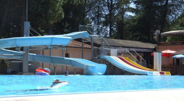 Camping Villaggio Italgest, Забронировать Кемпинг Отели Озера Тразимено с парковкой, Парковка