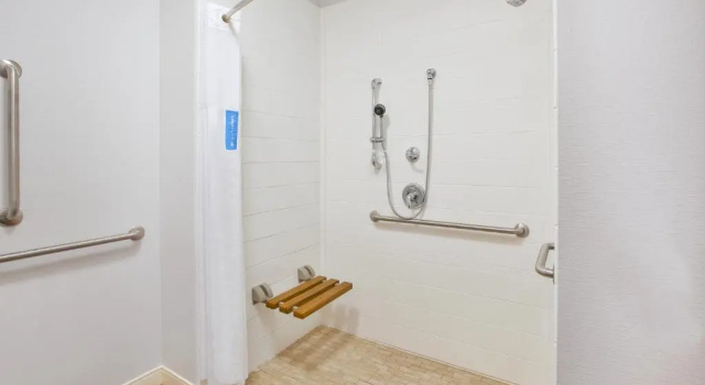 Номер Standard Hampton Inn & Suites Oakwood Village-Cleveland