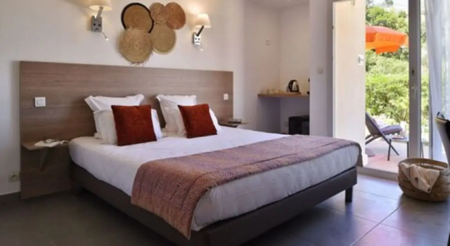 Номер Comfort с балконом и с видом на море Hôtel Sampiero