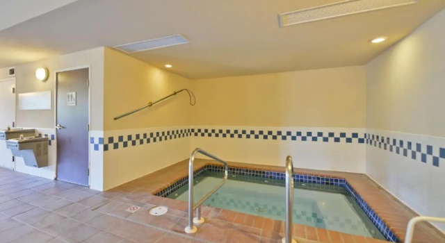 Семейный номер Standard Clubhouse Inn