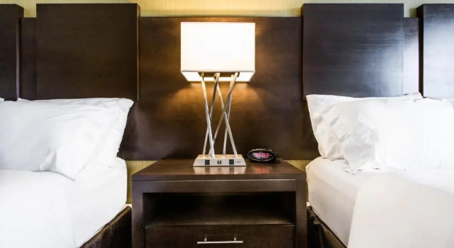 Номер Deluxe Holiday Inn Express & Suites Spruce Grove - Stony Plain by IHG