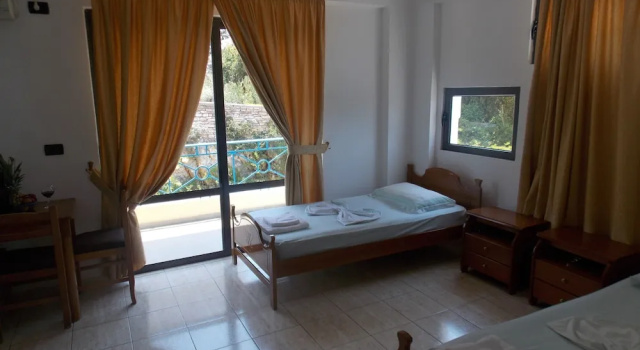 Standard Dreier Zimmer mit Bergblick Blue Saranda Hotel